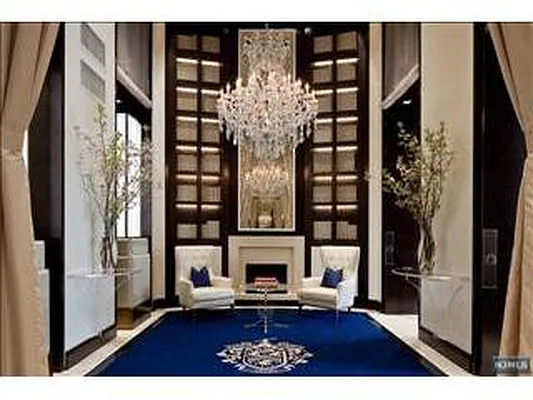 Sold by Prominent Properties Sotheby's International Realty | media 51
