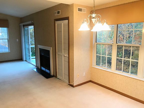 5th image of 1603 Stoney Run Cir #1603