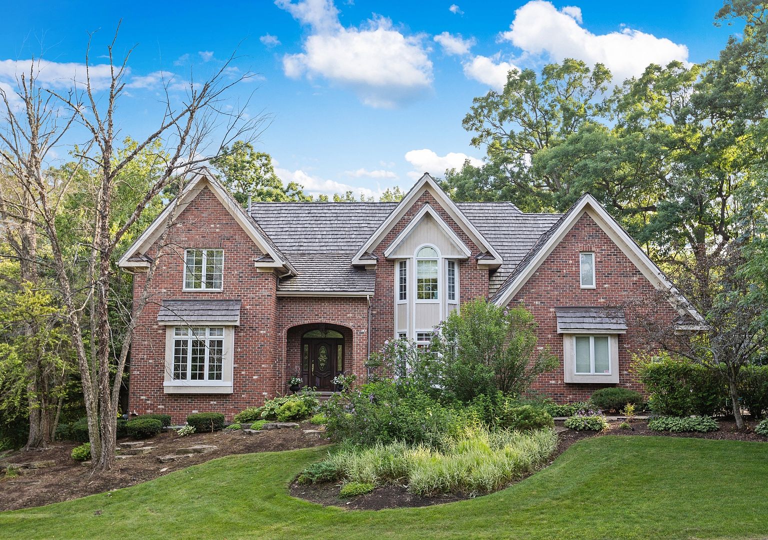 9336 Falling Waters Dr W, Burr Ridge, IL 60527 | Zillow