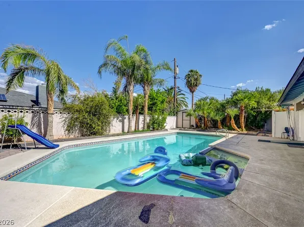 1920 Parkchester Dr, Las Vegas, NV 89108