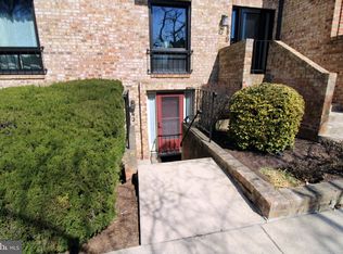 592 Brummel Ct NW #592, Washington, DC 20012