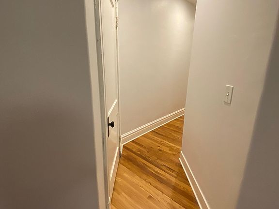 4th image of 5019 S Broadway Floor 1