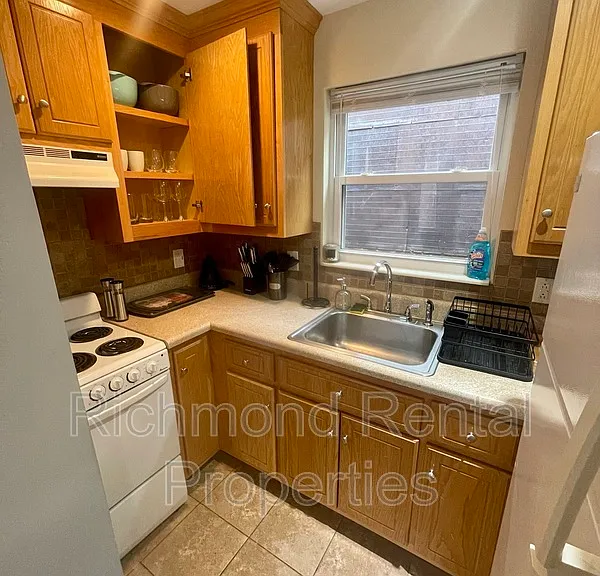 3 N Harvie St #4 — Photo 13