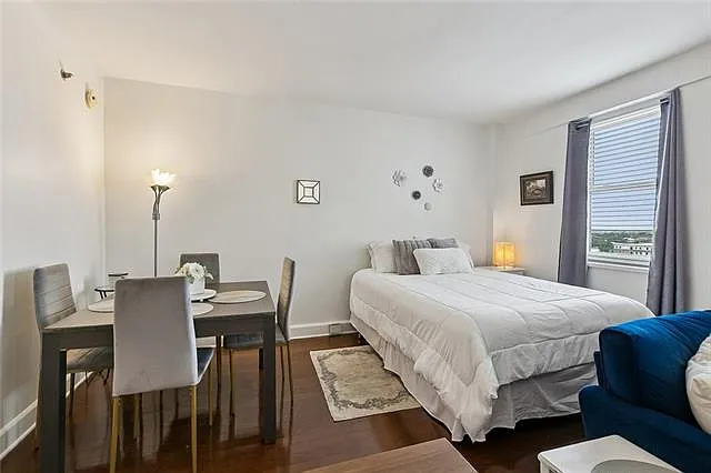 1205 Saint Charles Ave #1004 — Photo 7