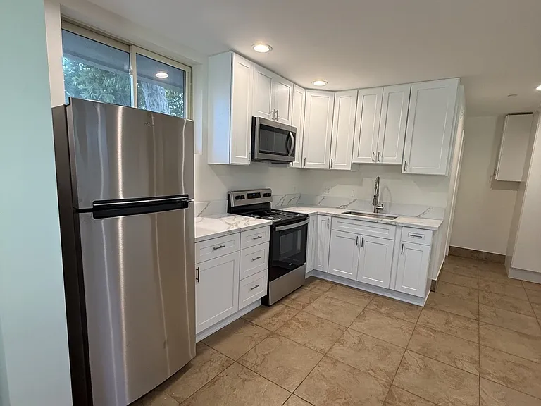 2954 Hermosa Ave #A — Photo 7