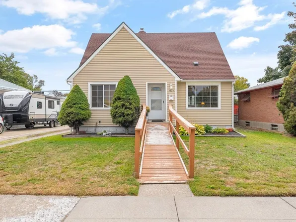 2528 E Columbia Ave, Spokane, WA 99208