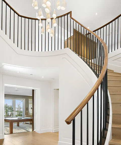 1347 Palisades Beach Rd — Photo 5