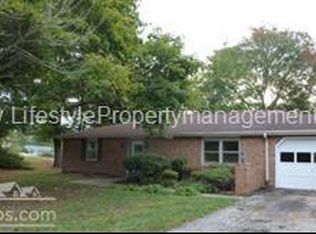 275 Kingswood Dr, Hendersonville, NC 28792