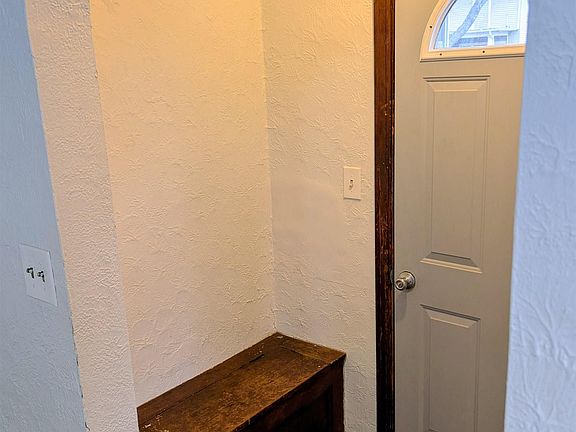 4th image of 412 S West Ave