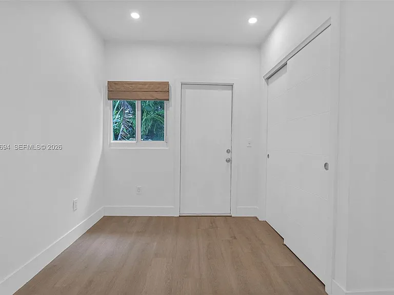 19 NE 48th St #1 — Photo 17