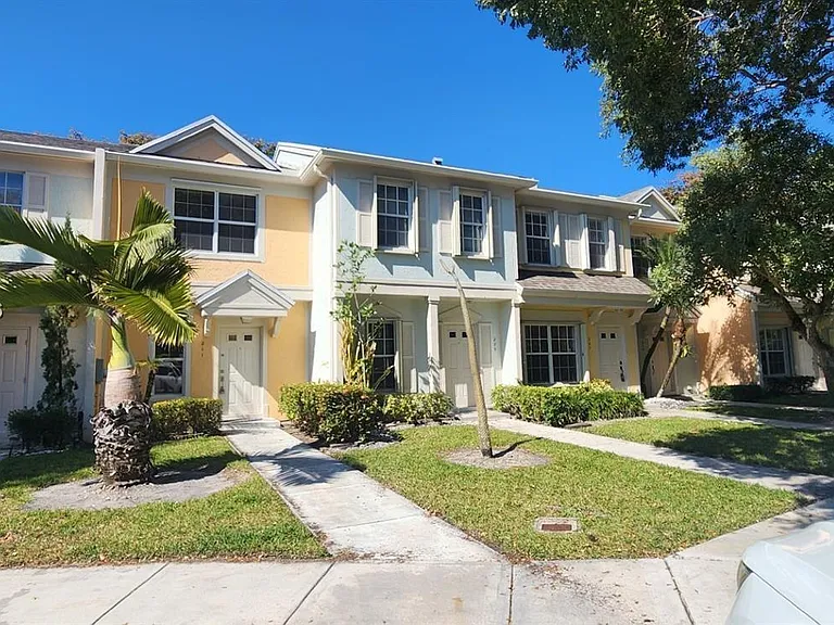 211 Mallory Ct #211 — Photo 27