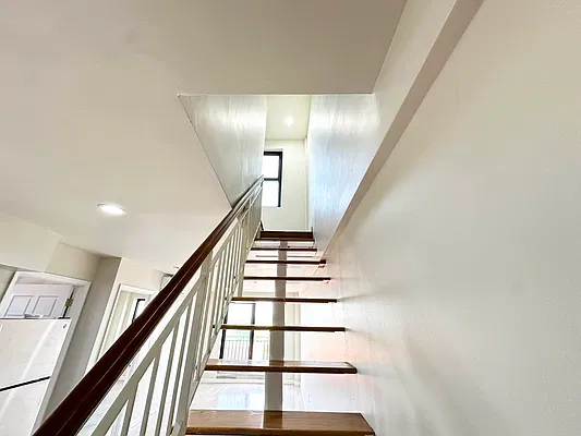 Rented by Highline Residential | media 3