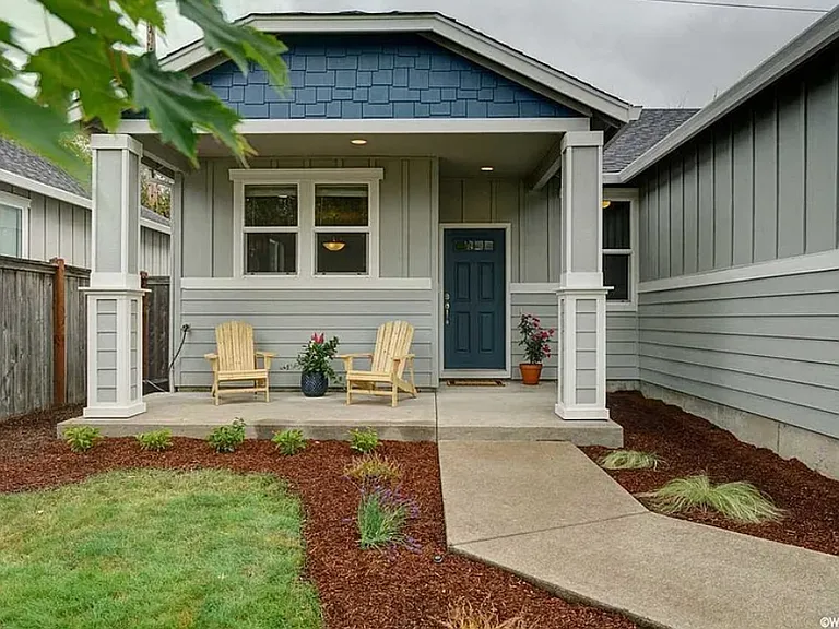 1125 Canal Ave SE — Photo 1