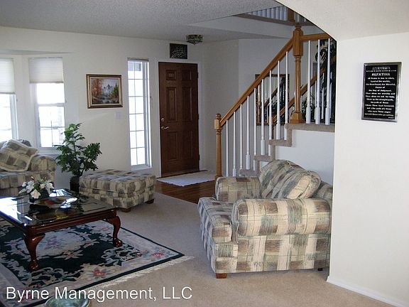 3rd image of 8950 Melbourne Dr