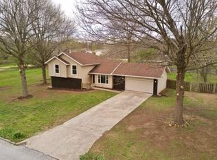 2525 W Sexton St, Springfield, MO 65810