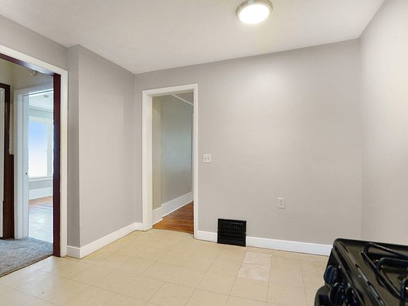 5th image of 1356 North Ave NE