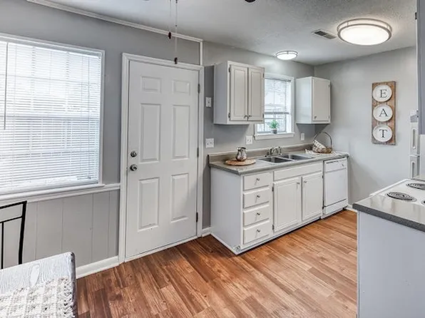 Patriots Place Townhomes