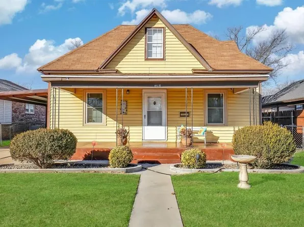 310 N 8th St, Clinton, OK 73601