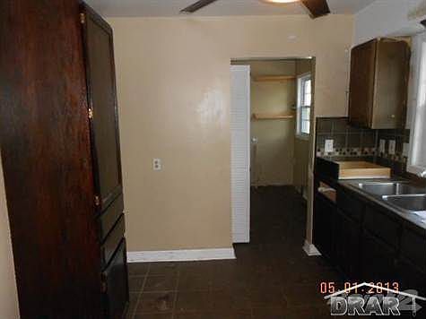 4th image of 36105 Oakwood Ln