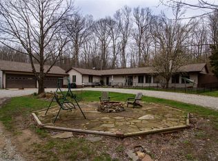 14051 E Harley Rd, West Union, IL 62477