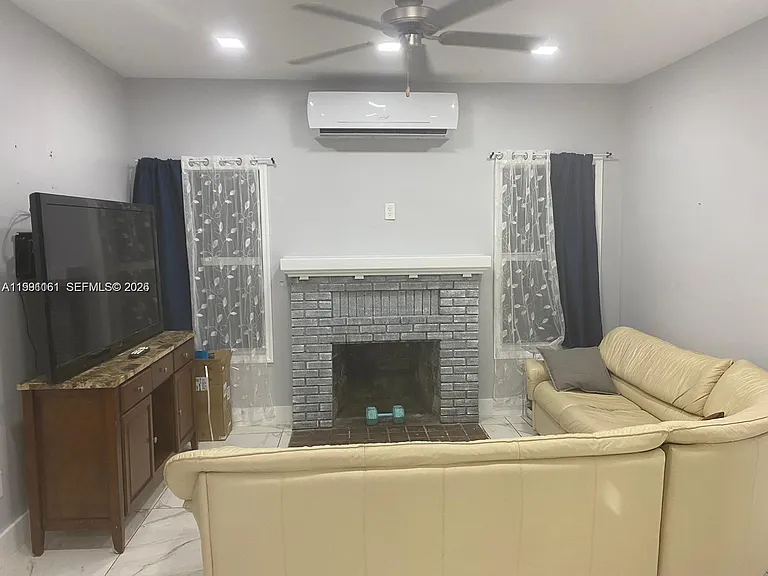 2242 Polk St #2 — Photo 34