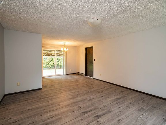 5th image of 422 Laurelwood Ct