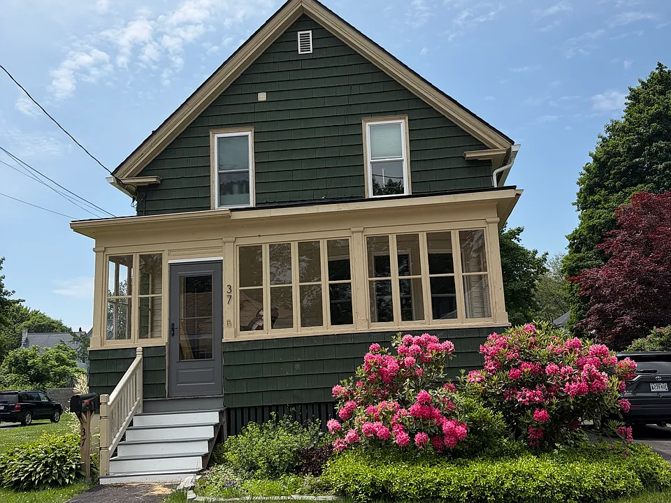 37 Kelley St