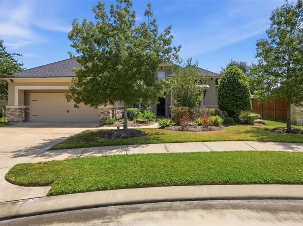 9806 Reflection Point Dr, Cypress, TX 77433