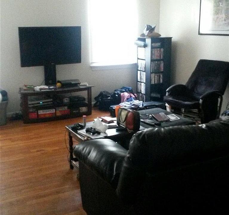 2nd image of 2600 Anthony Pl