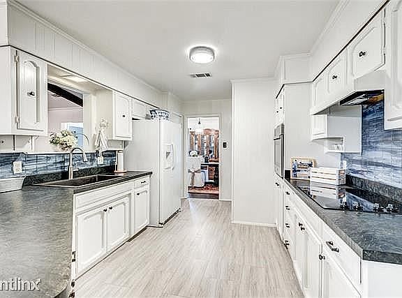5th image of 904 Rankin Dr