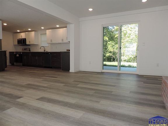 5th image of 3549 S Robinson Pl
