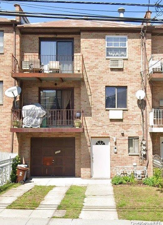 1st image of 1277 E 224th Street