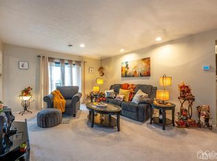 306 Sharon Garden Ct, Woodbridge, NJ 07095