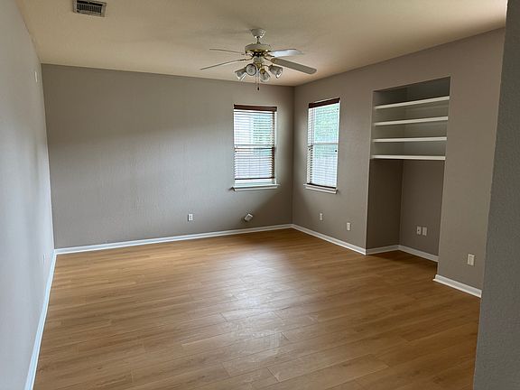 3rd image of 17801 Kilkenny Dr
