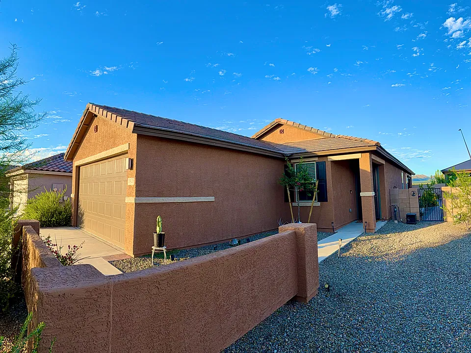 10426 W Bayless Dr