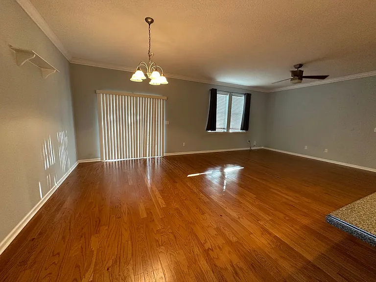 12173 Hatherden Ct — Photo 13