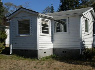 3590 Ocean Blvd SE, Coos Bay, OR