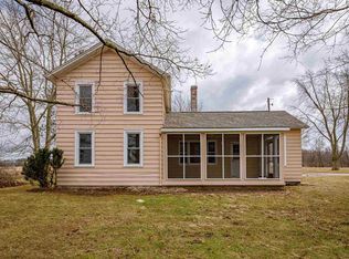 50754 Mayflower Rd, South Bend, IN 46628