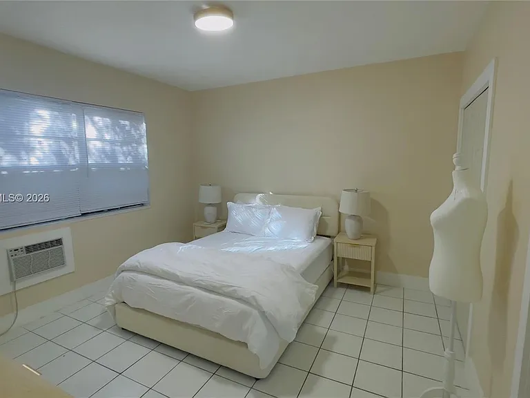 807 86th St #801 — Photo 3