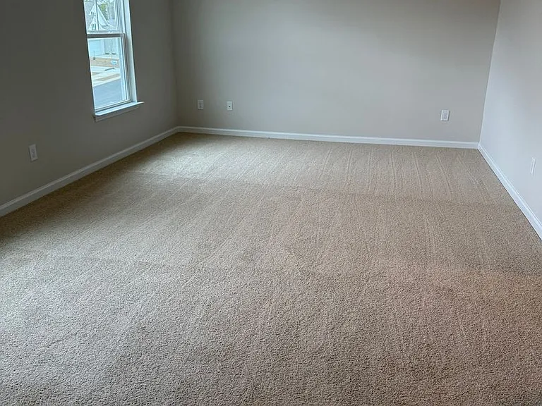 2528 Revolutionary Way — Photo 14