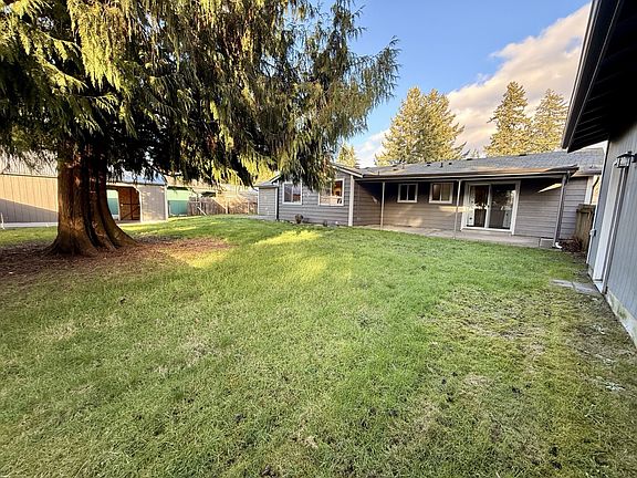 5th image of 13414 9th Avenue Ct E