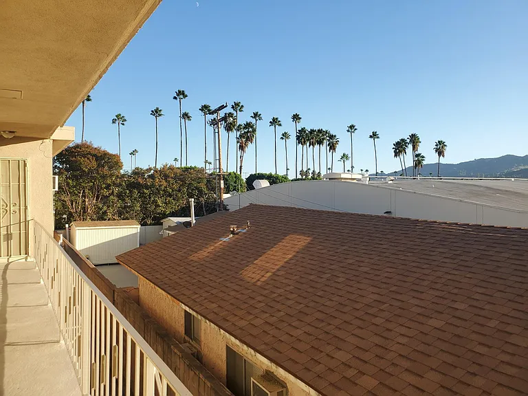 1128 Raymond Ave #5 — Photo 15