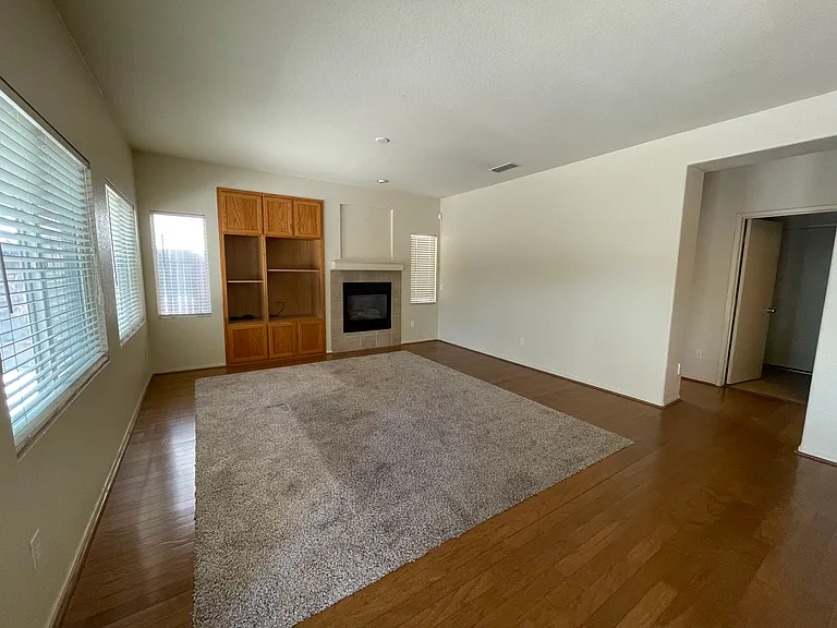 9325 Boulder River Way — Photo 5