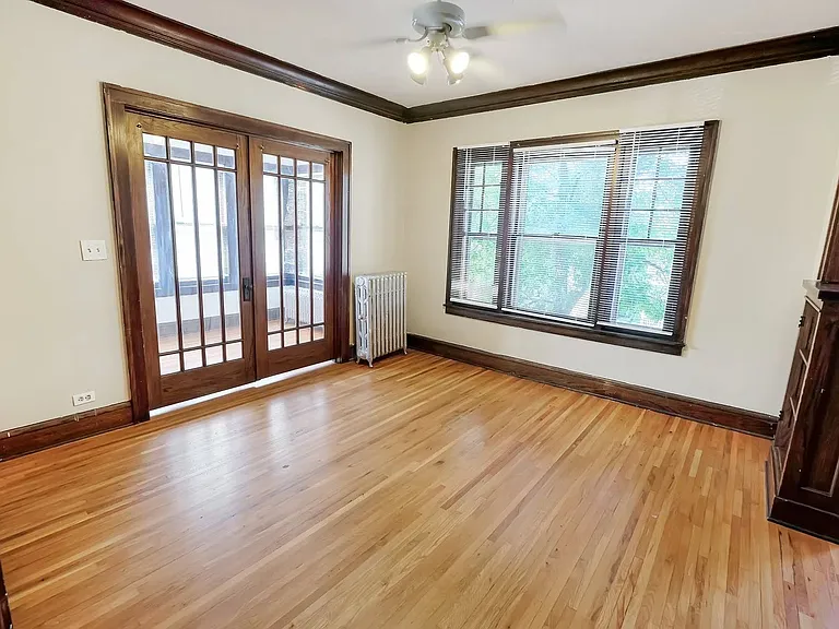 Welcome to Central Lakes of Uptown, where elegance meets comfort. This spacious apartment features stunning hardwood floors and ample natural light, perfect for making lasting memories. Schedule your tour today and find your new home!