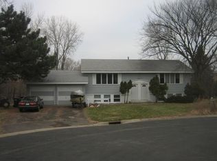 1089 Polk Cir, Columbia Heights, MN 55421