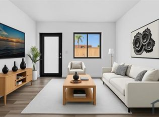 1027 SW 3rd St, Miami, FL 33130