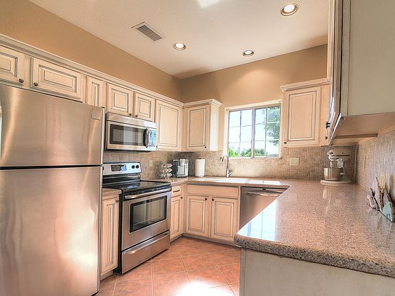 5th image of 16314 E Arrow Dr Unit 103