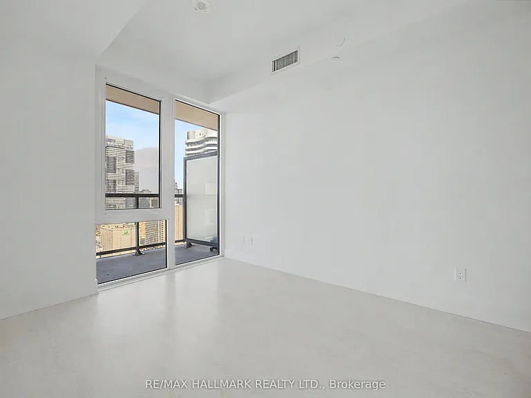 308 Jarvis St #3303 — Photo 10