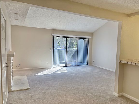 3rd image of 1011 La Terrace Cir