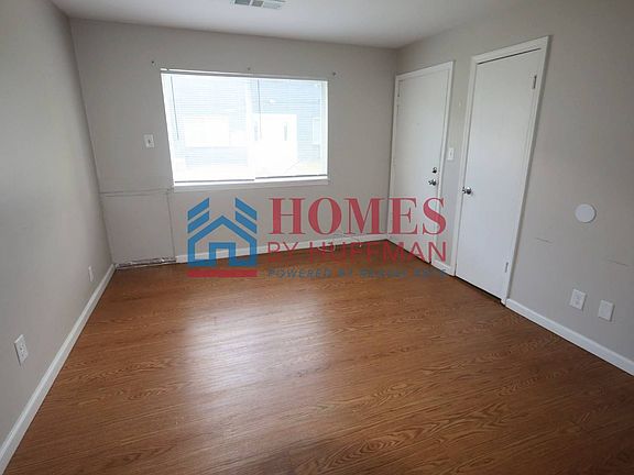 3rd image of 4609-4689 Covert Ave #4637
